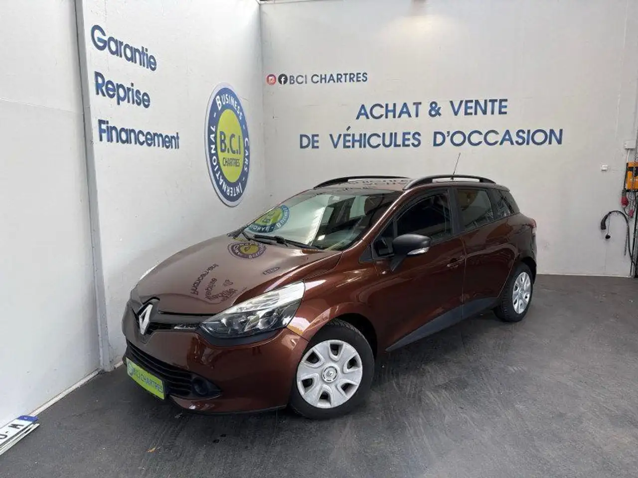Renault Clio IV ESTATE 1.2 16V 75CH LIFE