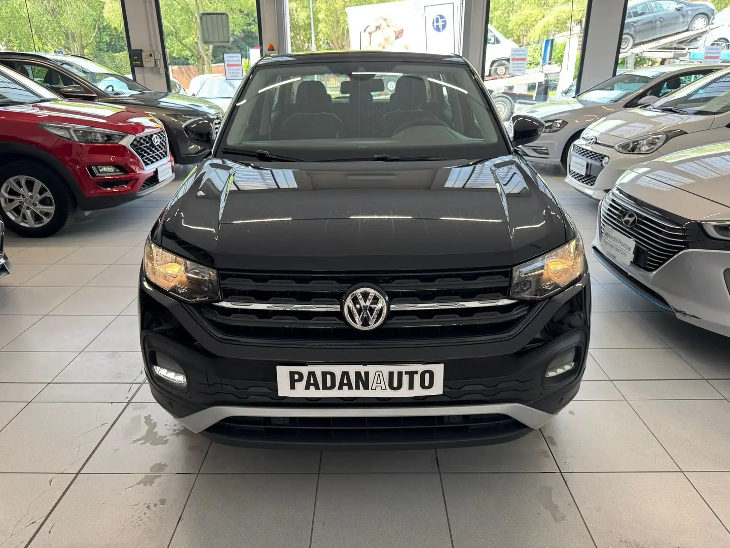 Volkswagen T-Cross 1.0 TSI Urban BMT Negro - 1