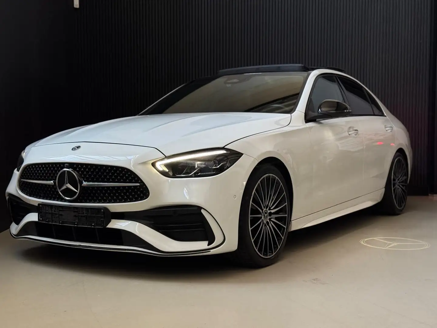 Mercedes-Benz C 220 d 9G-TRONIC 4Matic AMG Line - 1