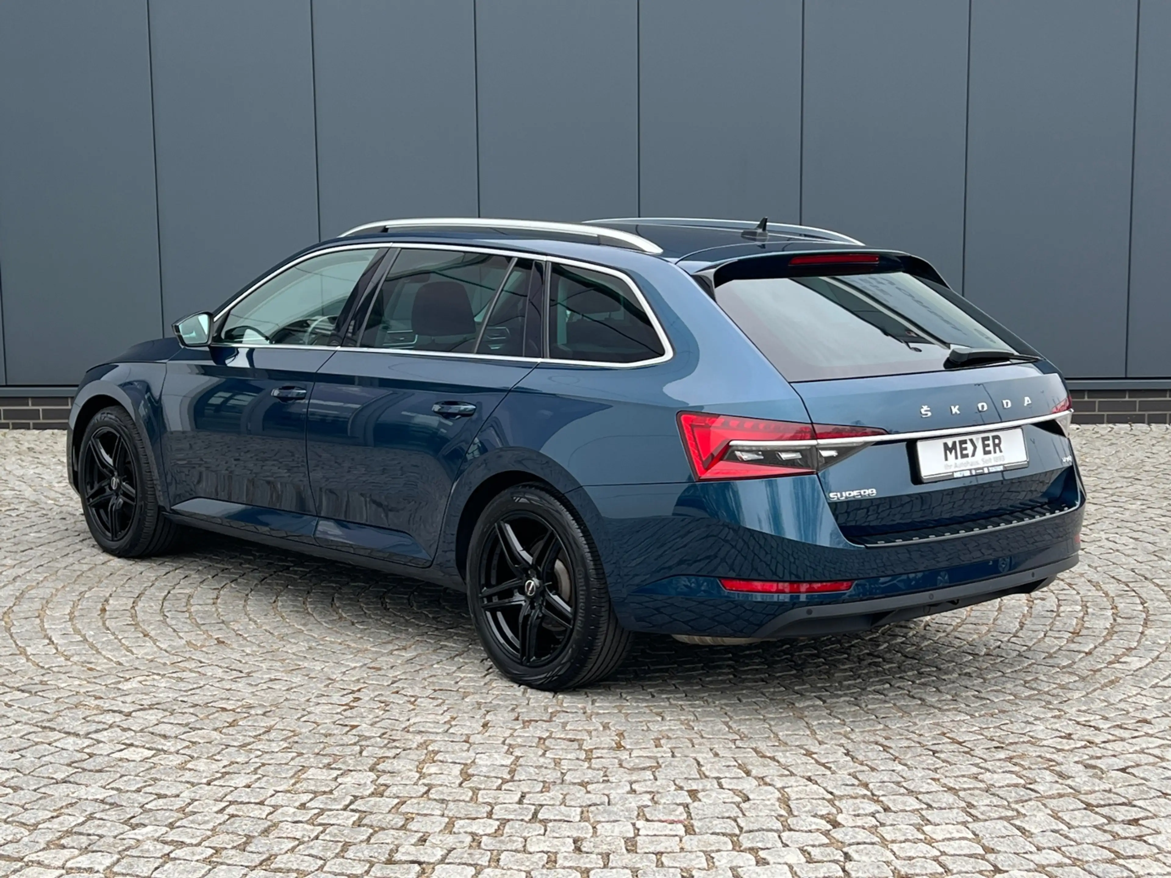 Skoda Superb Combi Style 2.0 TDI DSG 4x4 *Navi, Soundsystem, 1 — photo 4