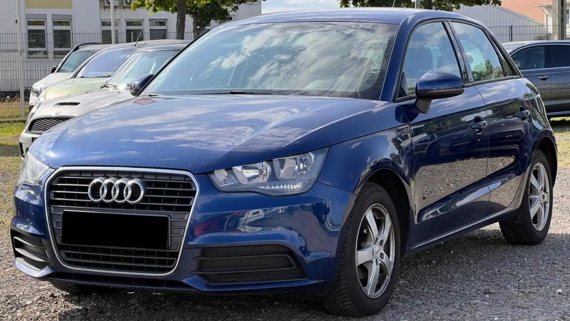Audi A1 attraction #Navi#PDC#Styling#SHZ#Navi Blau - 2