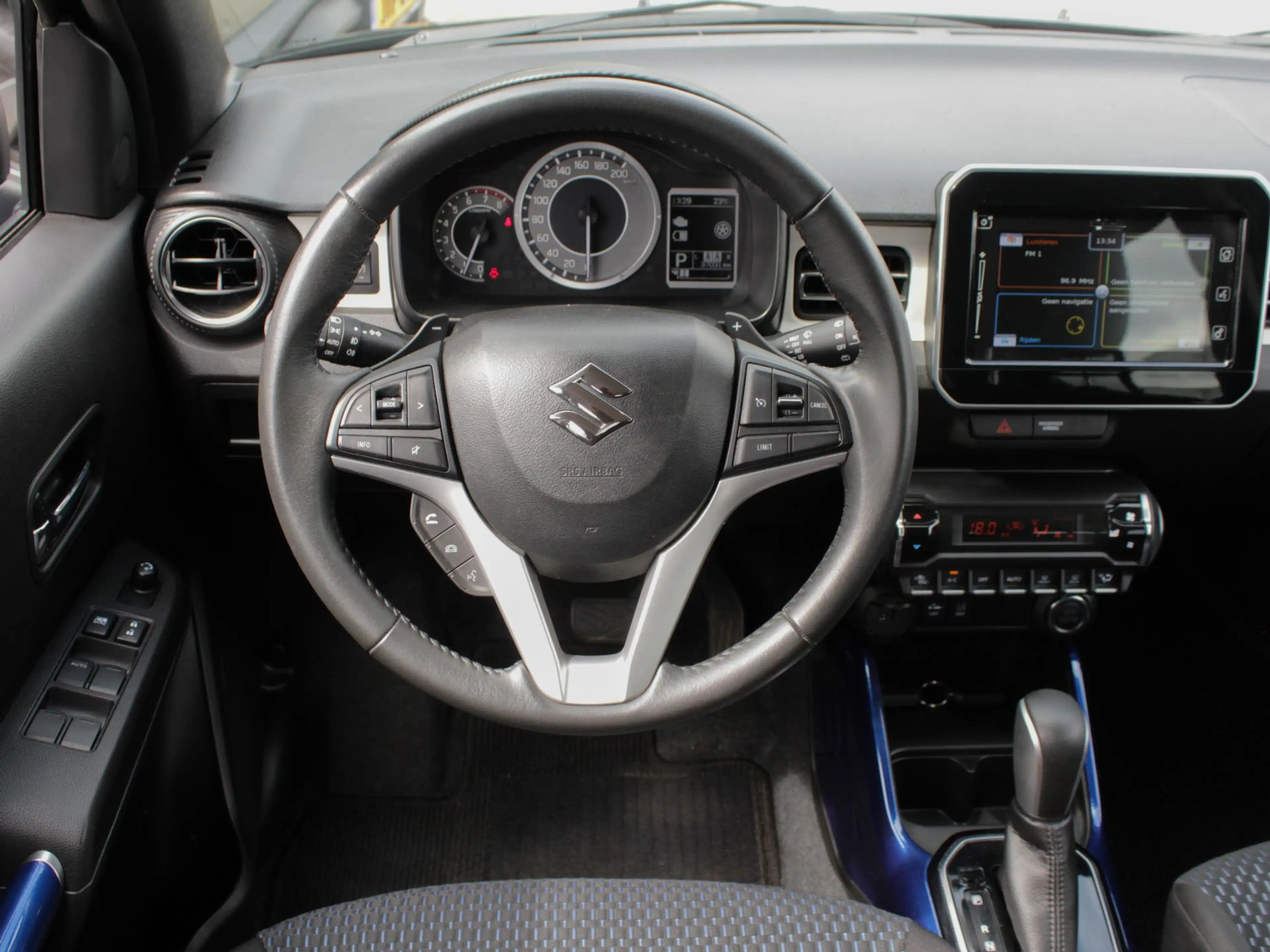 Suzuki Ignis 1.2 Smart Hybrid Style | Cruise | Clima | Camera | — photo 4