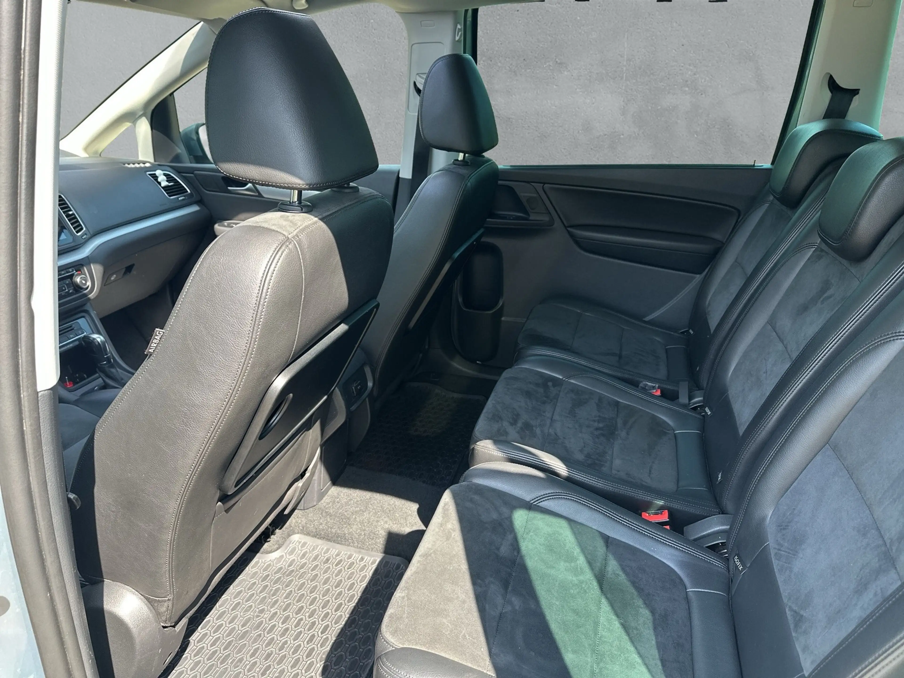 Volkswagen Sharan Highline 2.0TDI Alcantara Pano SHZ AHK — photo 10