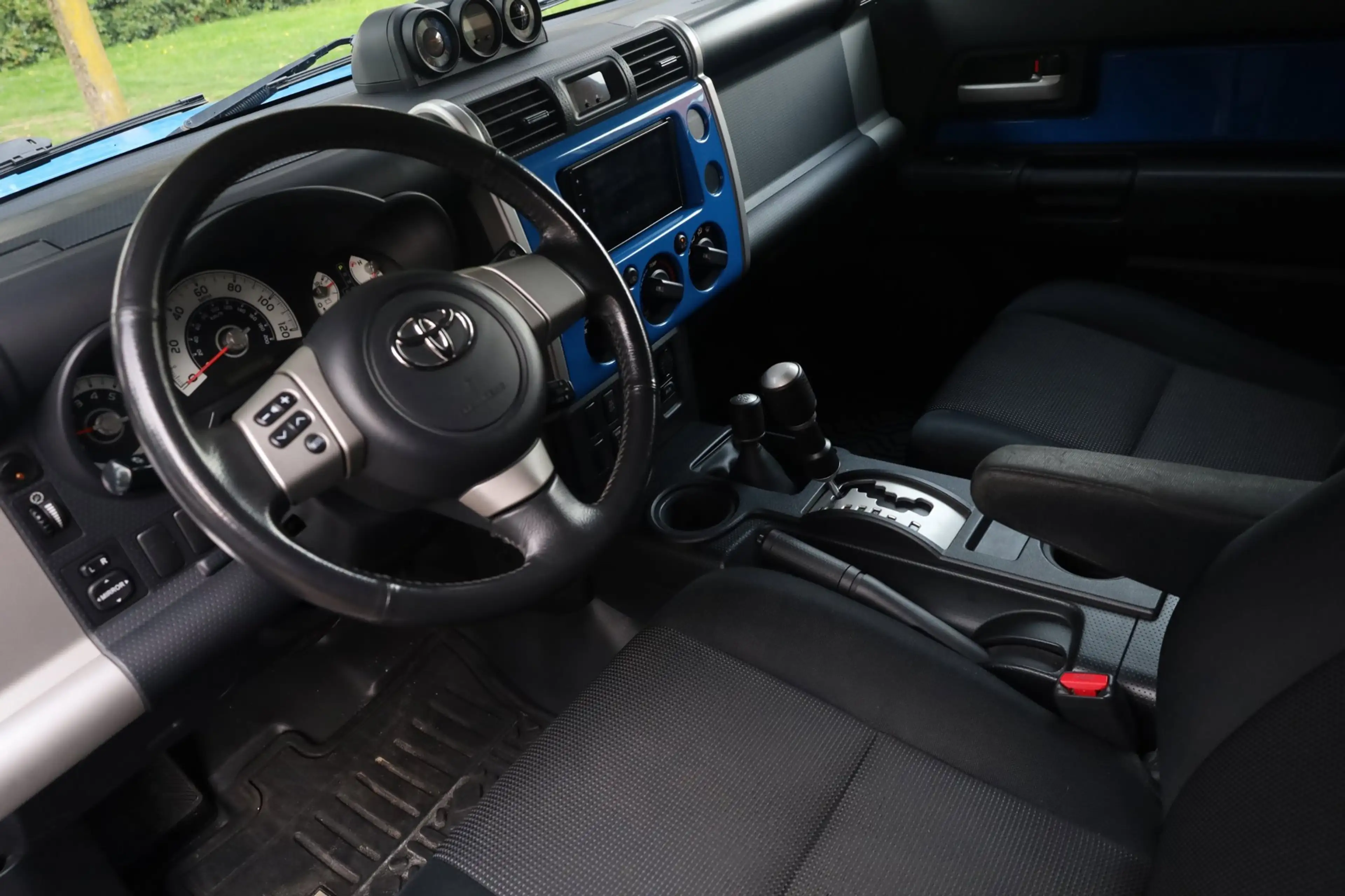 Toyota FJ Cruiser 4.0 VVTI Executive Aut. | UNIEK | Slechts 86291 Mi — photo 2