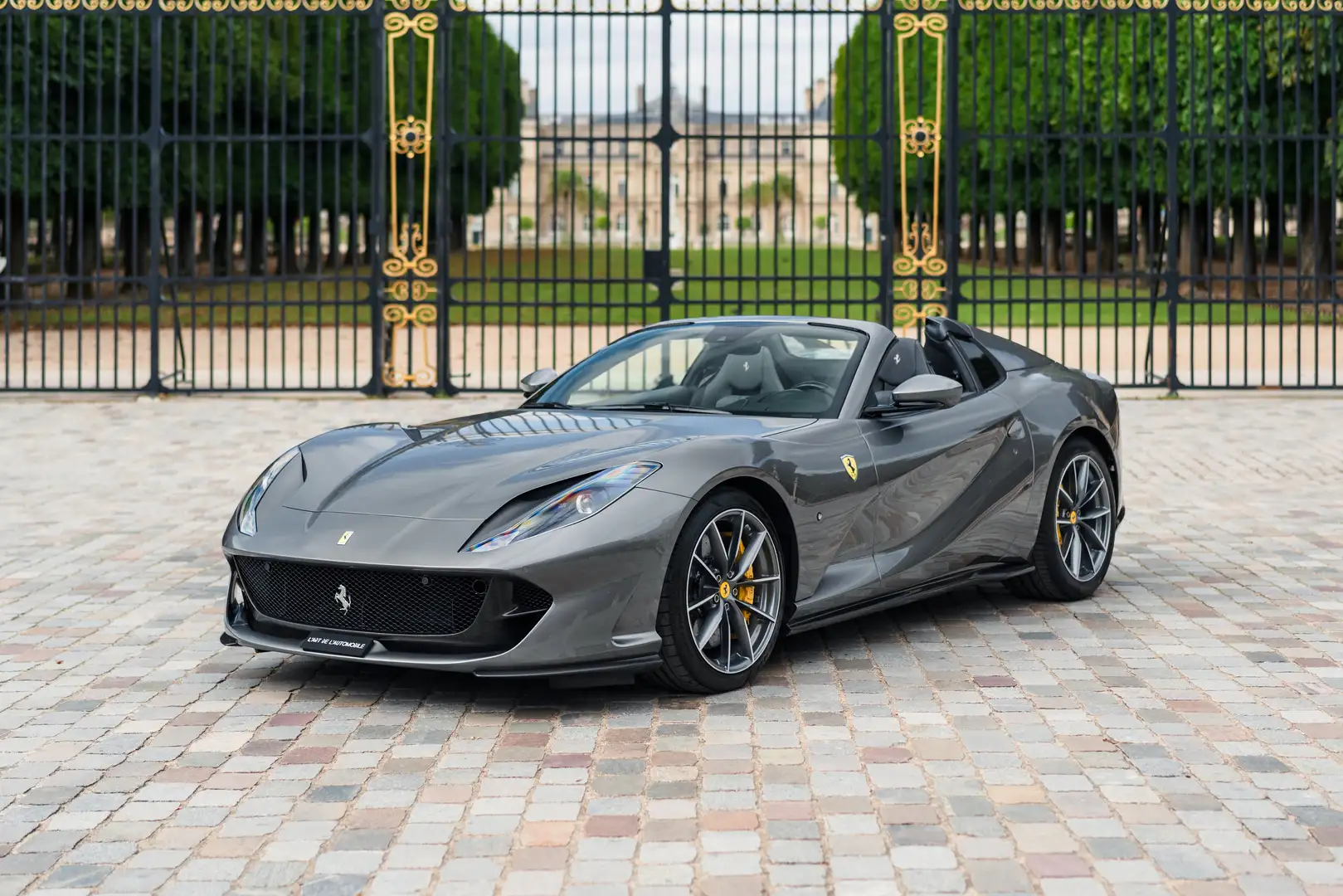 Ferrari 812 812 GTS - full carbon, 10 500 kms, PPF Grau - 1