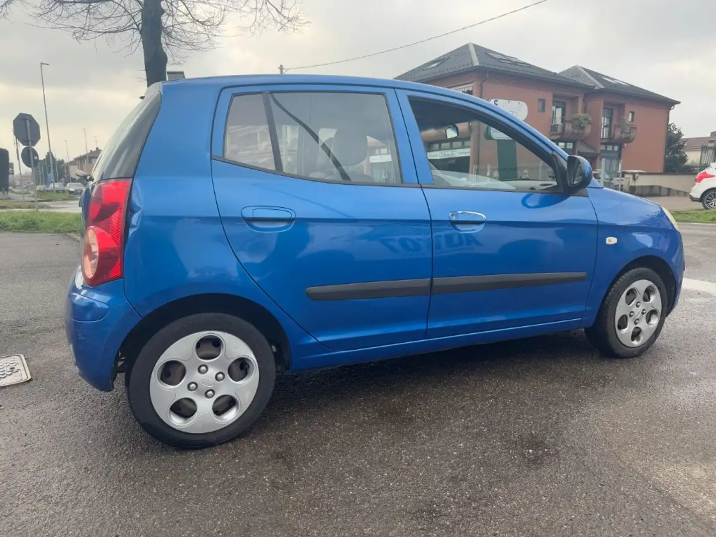 Kia Picanto 1.0 12V Life Bi-Fuel Blu/Azzurro - 2