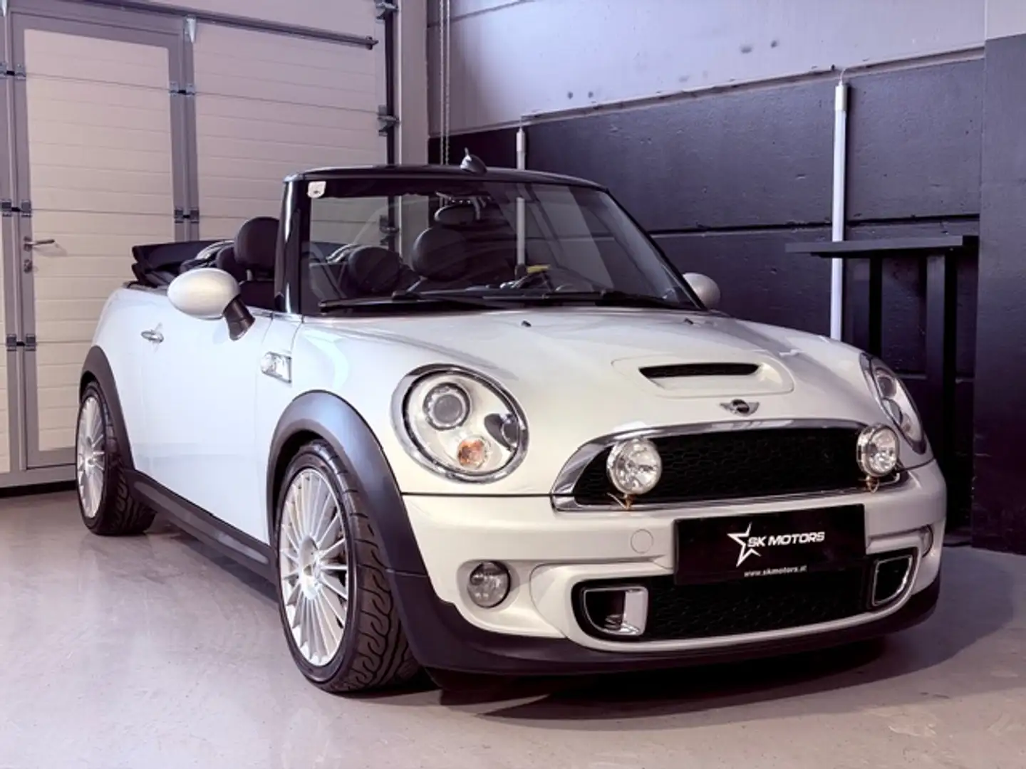 MINI Cooper S Cabrio MINI COOPER S Cabrio 1,6 Aut. COOPER S Silber - 1