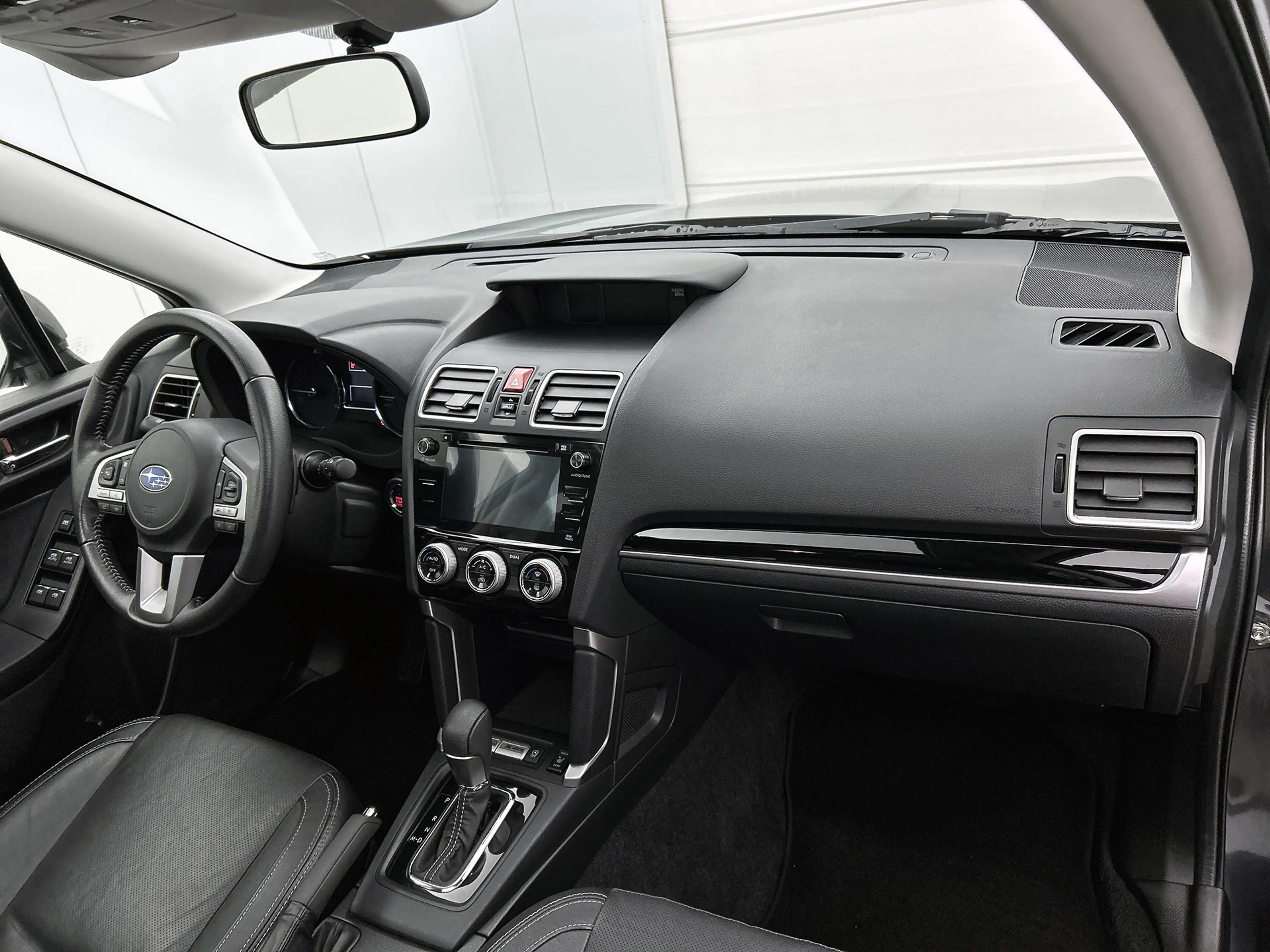 Subaru Forester 2.0 AWD Premium | Schuif-/kanteldak | Trekhaak | A — photo 7