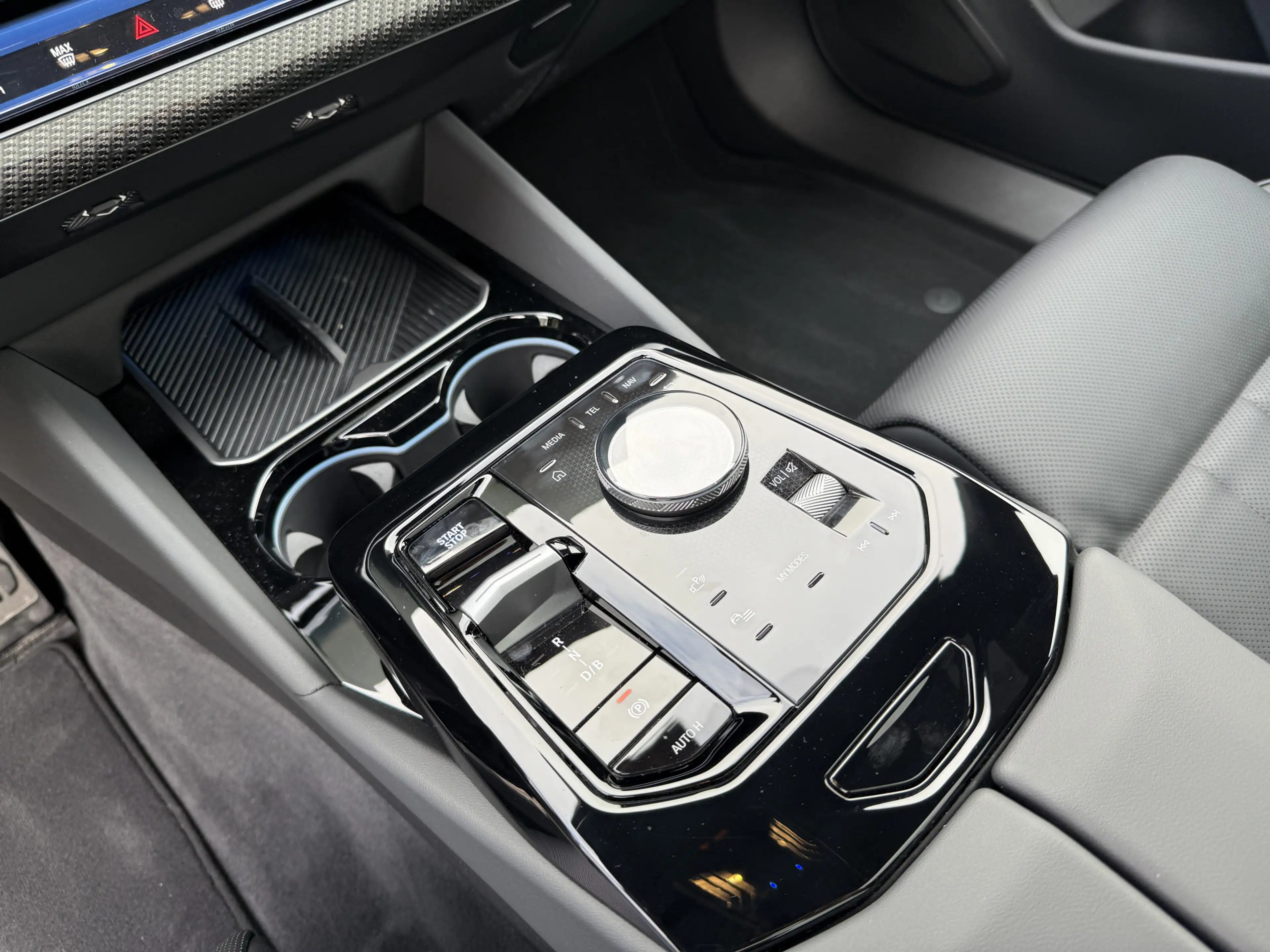 BMW i5 Touring eDrive40 | M-Sport Pro | Panorama | Harman — photo 13