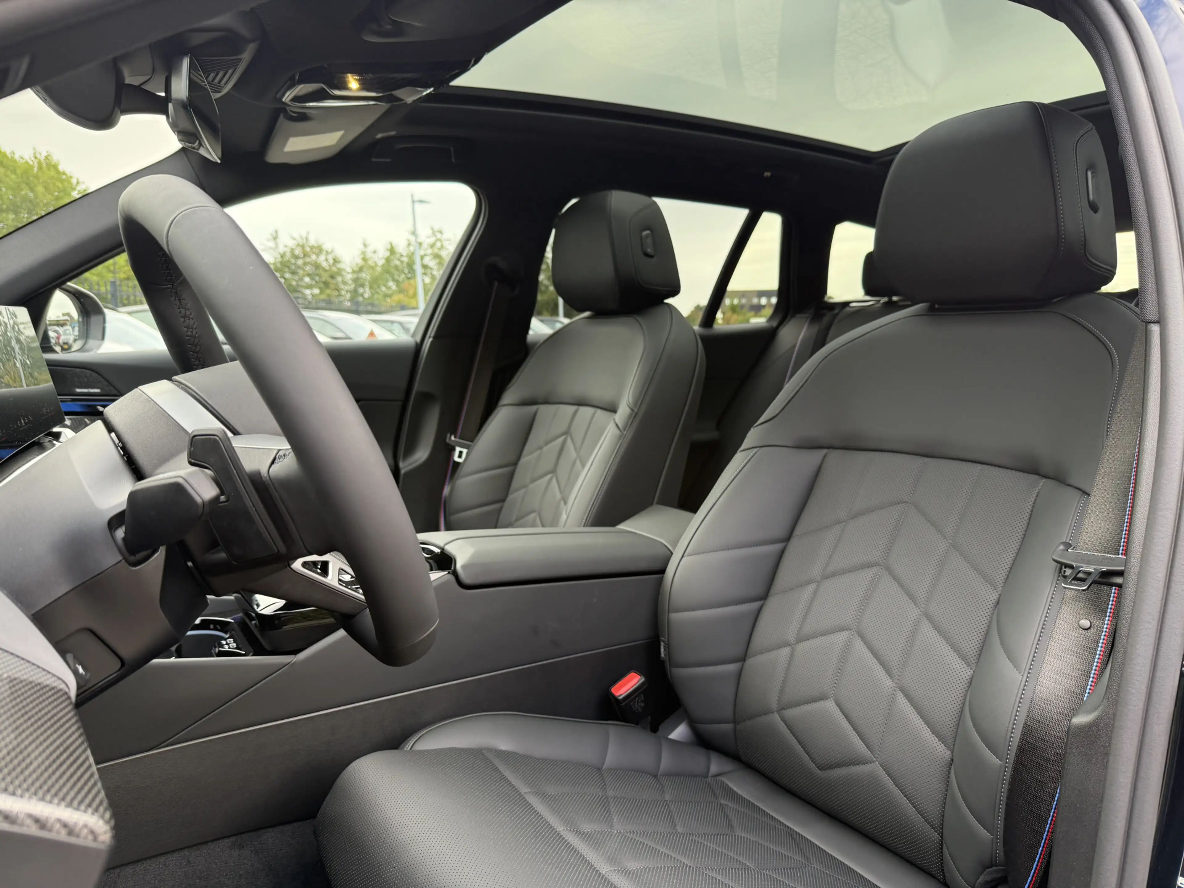 BMW i5 Touring eDrive40 | M-Sport Pro | Panorama | Harman — photo 12