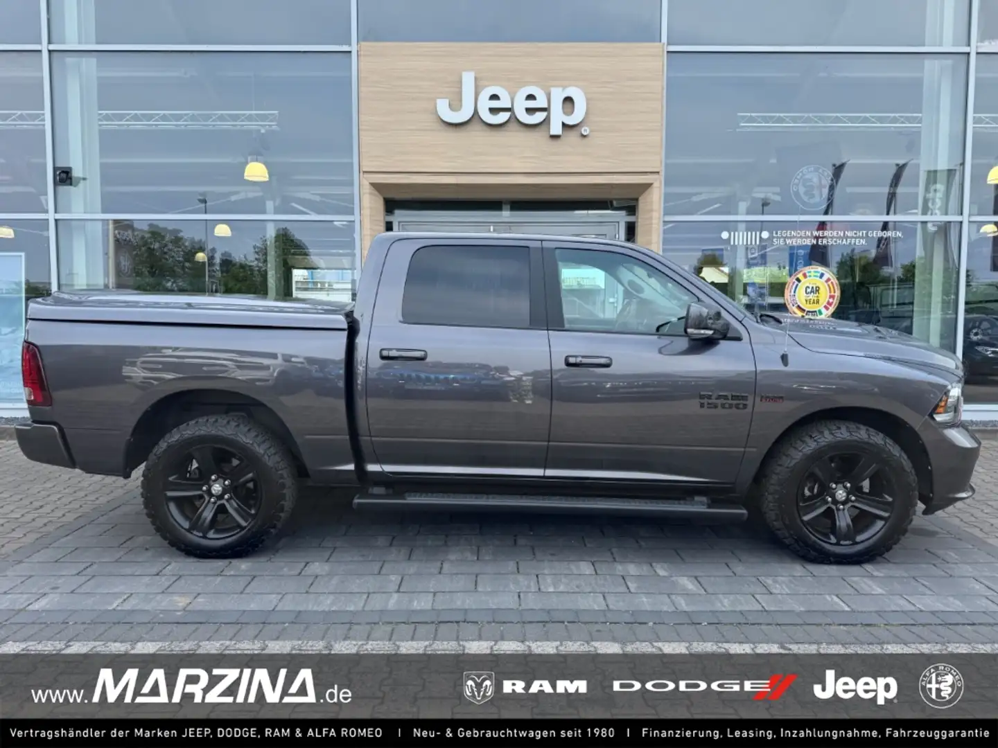 Dodge RAM 1500 Crew Cab Sport 4X4 1.Hand Unfallfrei Deutsche Grau - 1