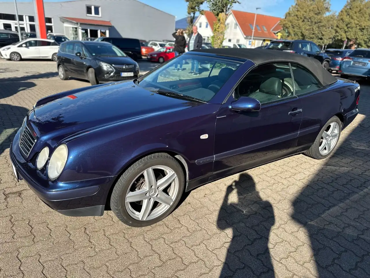 Mercedes-Benz CLK 230 Kompressor Cabriolet/LEDER/AUT/SHZ/LMF/, foto 2