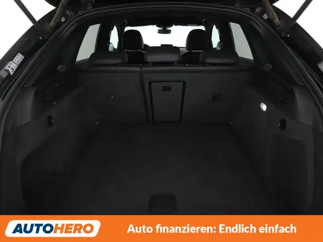 Audi RS Q3 view 18