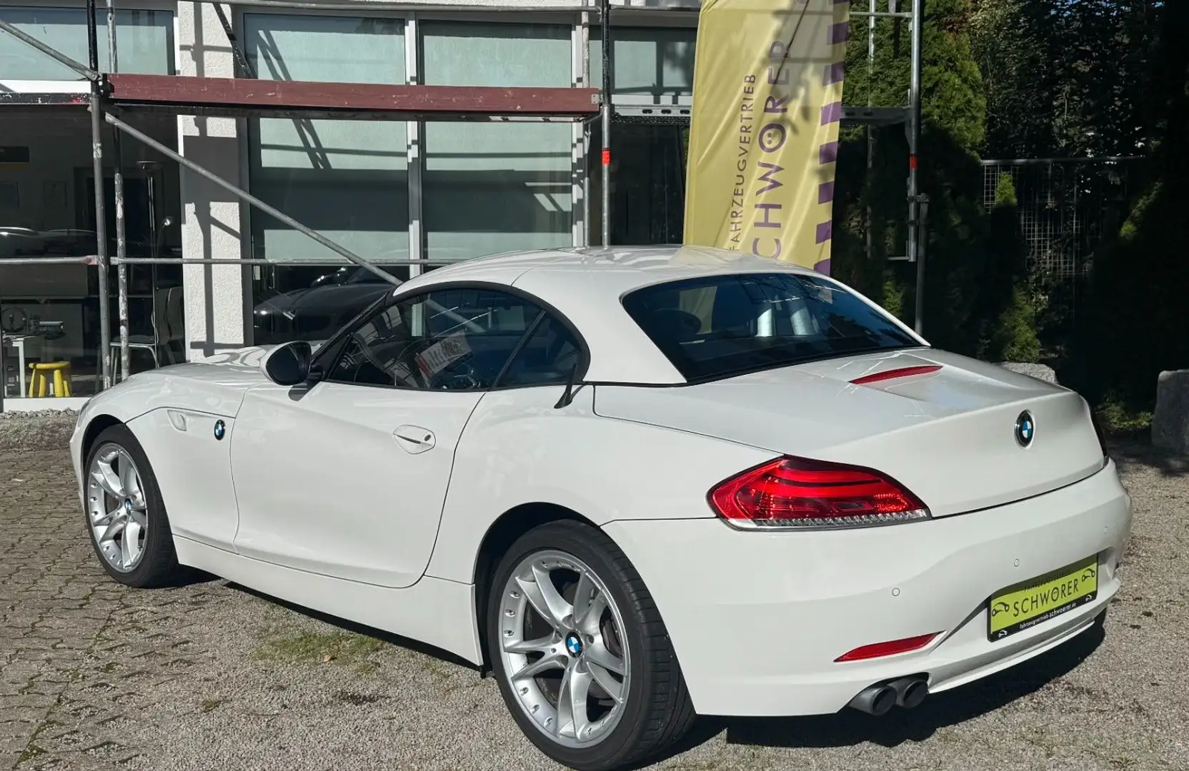 BMW Z4 sDrive 23i*Roadster*SH*Komfortzugang*Xenon* Blanc - 2