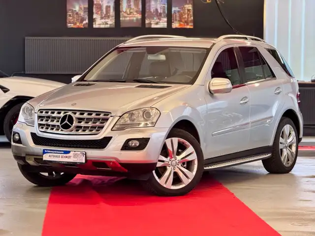 Mercedes-Benz ML 320 CDI 4M AHK Airmatic Comand Xenon Sportpake