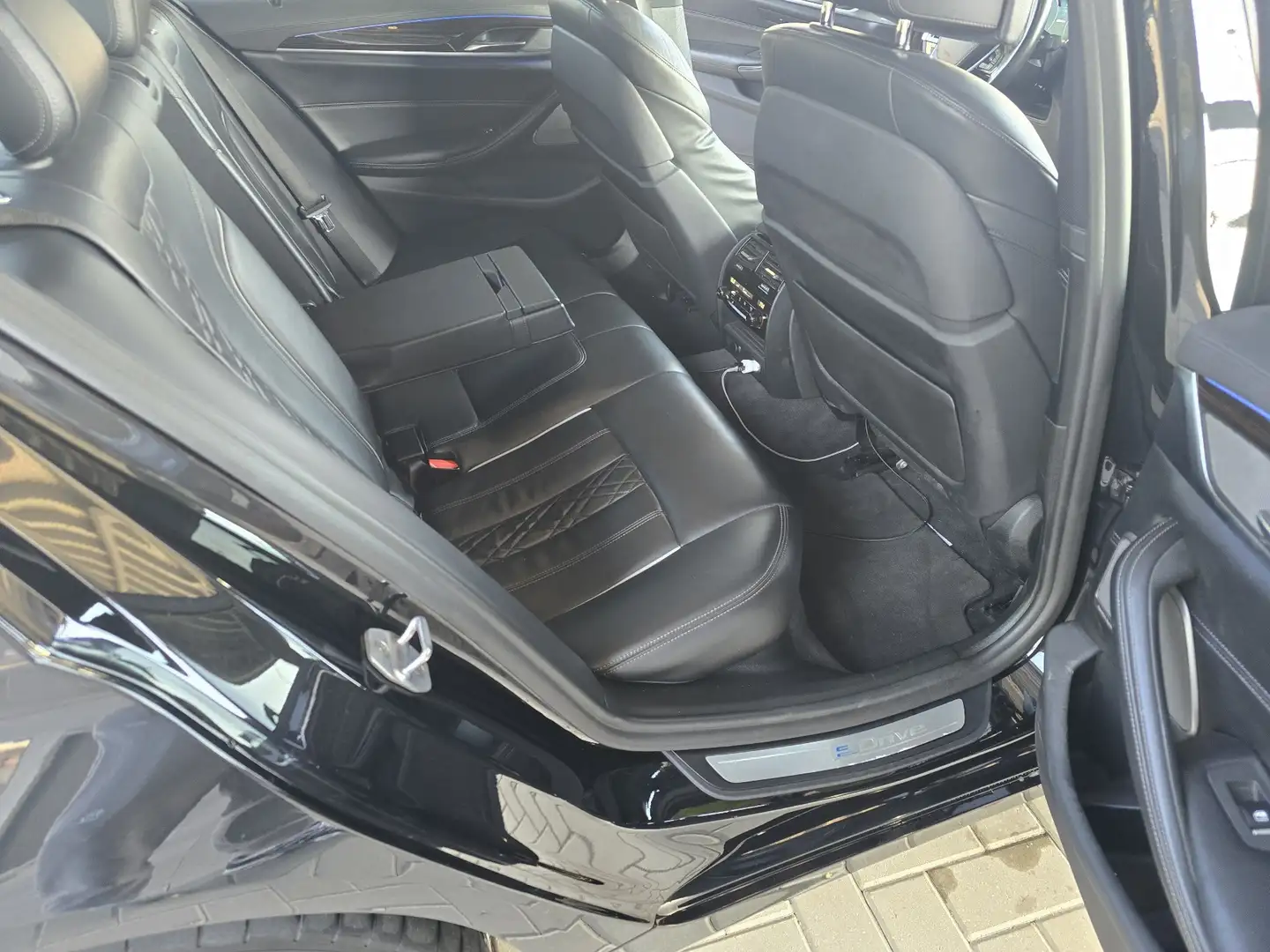 BMW 530 530eA PHEV Performance Business Edit. (185 kW) - 2