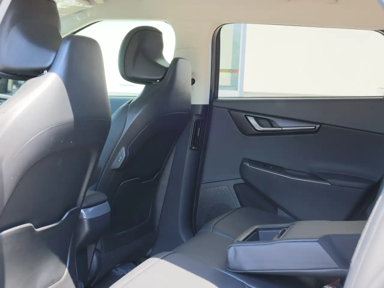 Kia EV6 снимка Kia EV6