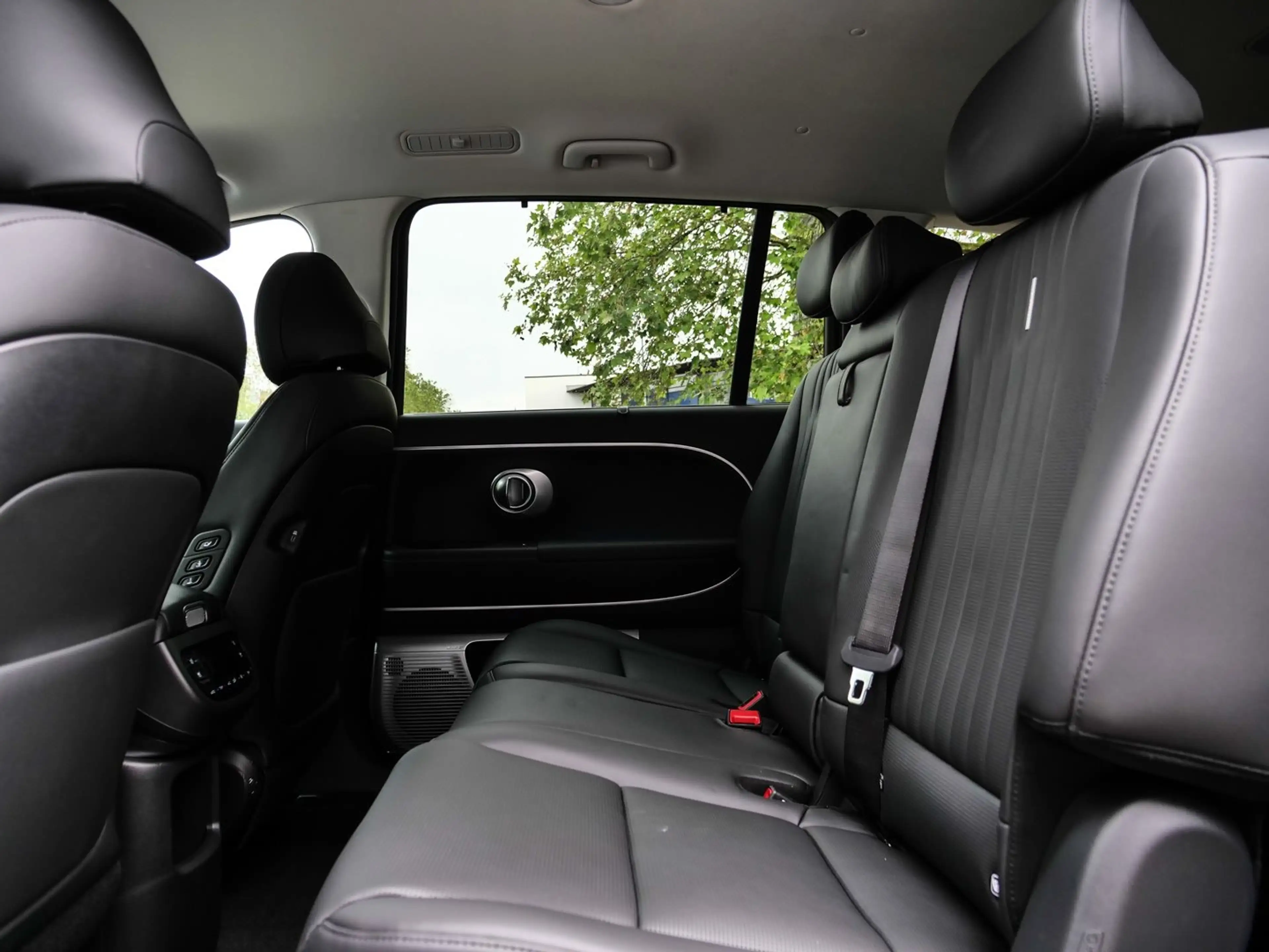 Hyundai IONIQ 9 UNIQ 7-Sitzer UNIQ 110 kWh 307PS 4WD — photo 11