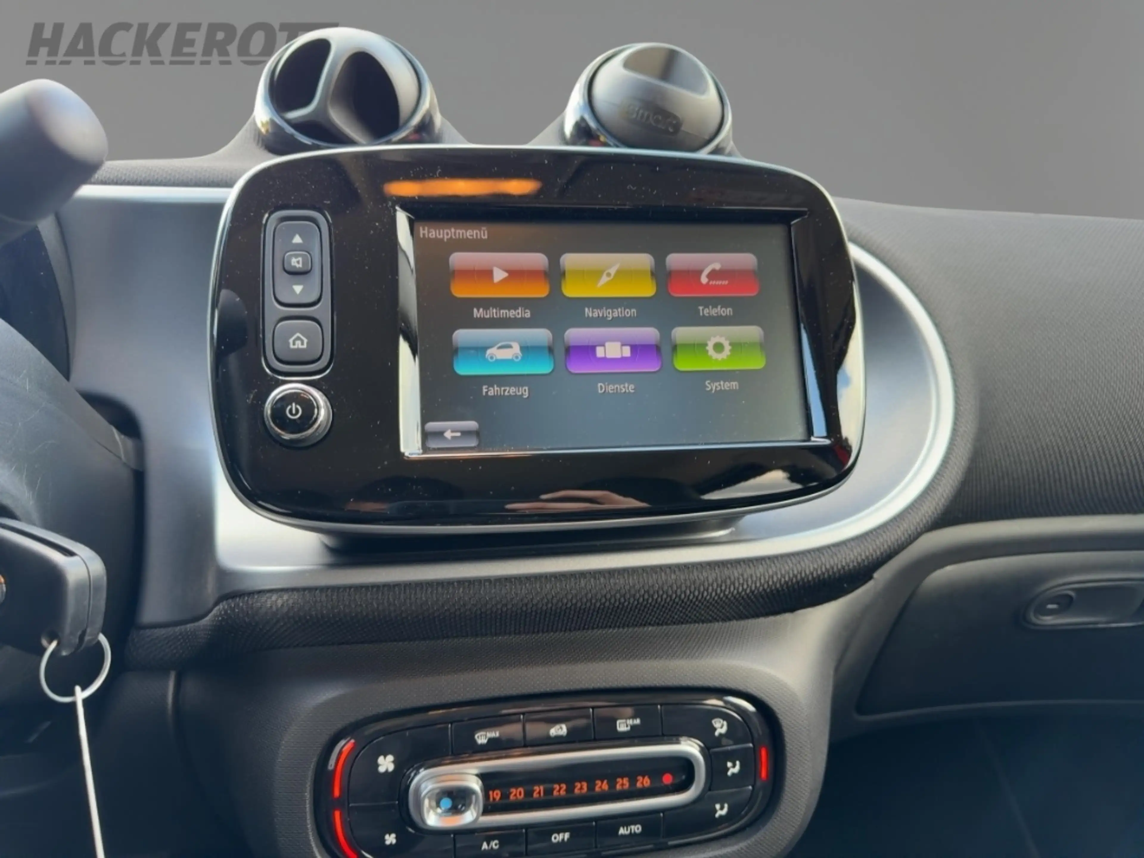 smart forFour 66 kW Navi Sitzheizung PDC Bluetooth — photo 10
