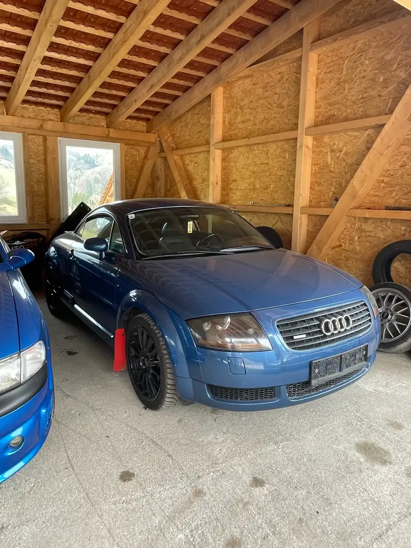 Audi TT Coupé 1,8 T quattro - 2