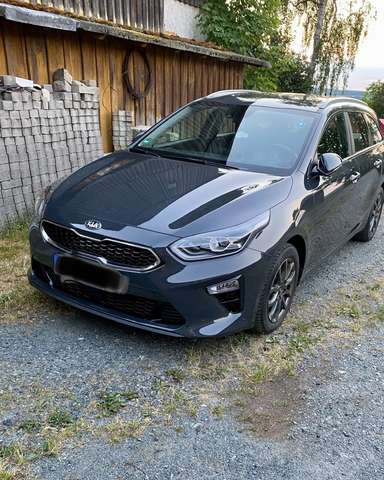 Imagine Kia Ceed SW / cee'd SW 1.6 CRDi 136 ISG Spirit