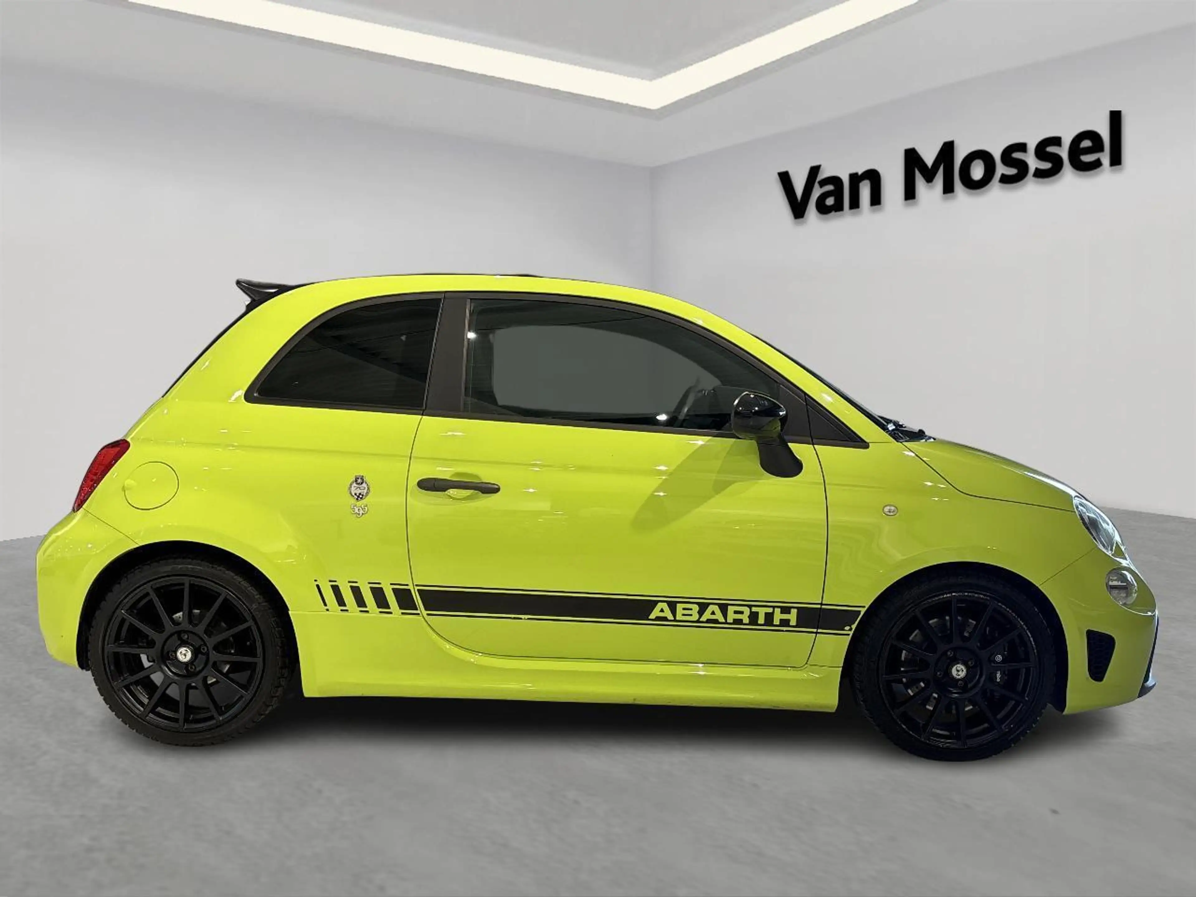 Abarth 595 Competizione 500C 1.4 T-Jet 132kW — photo 6
