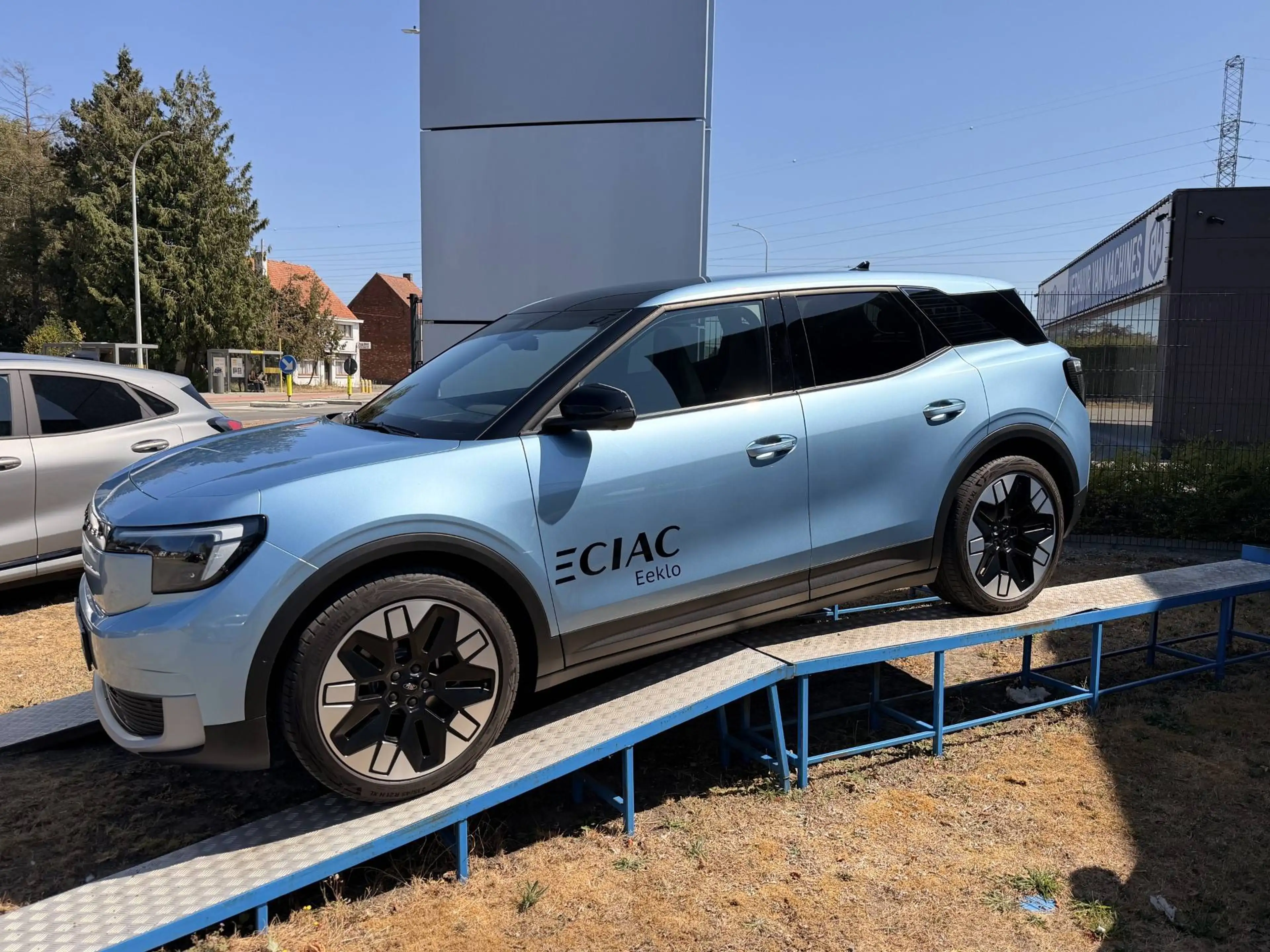 Ford Explorer e-Explorer 79 kWh RWD Extended Range Premium Premium