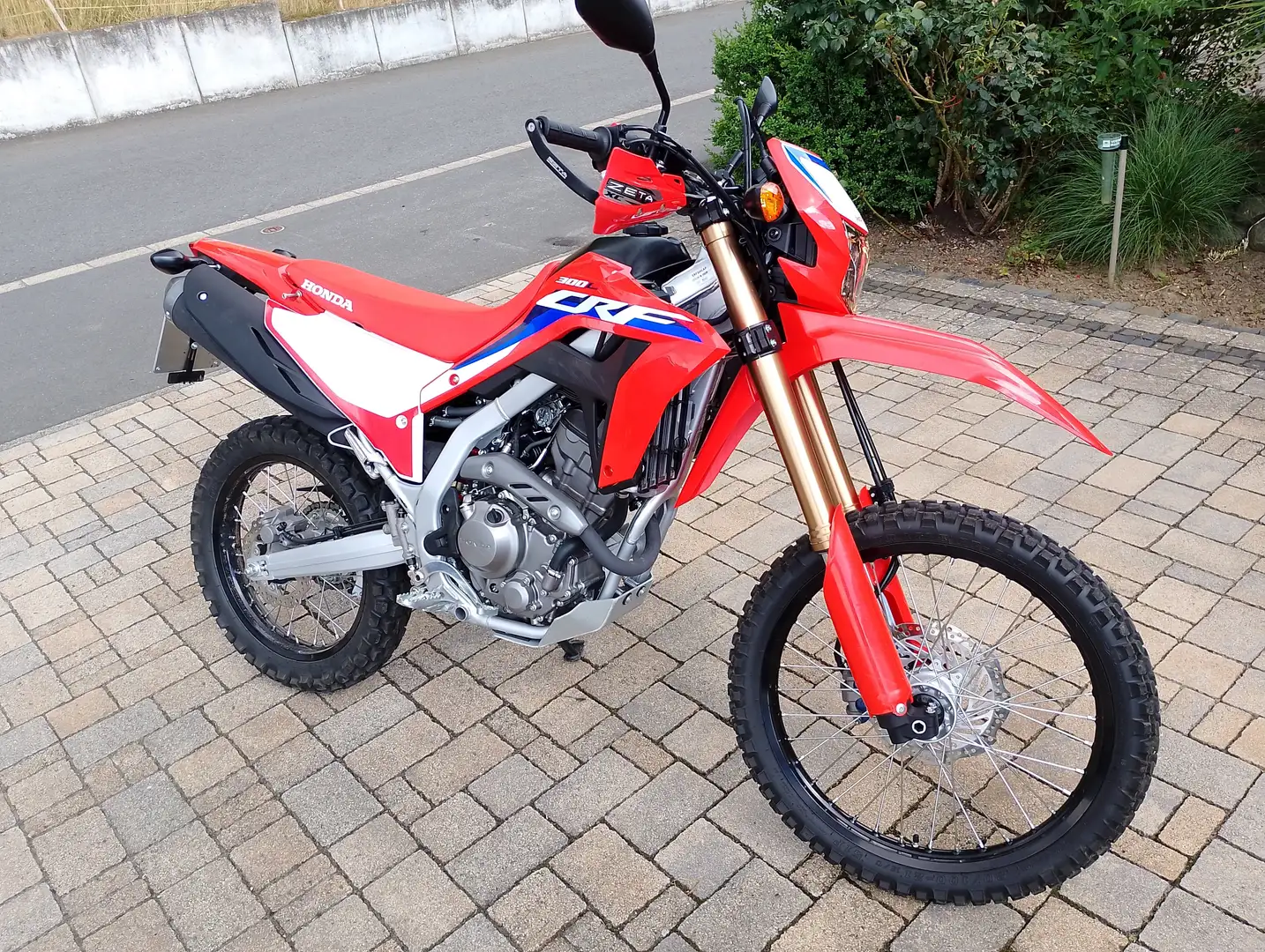 Honda CRF 300 L Rot - 1