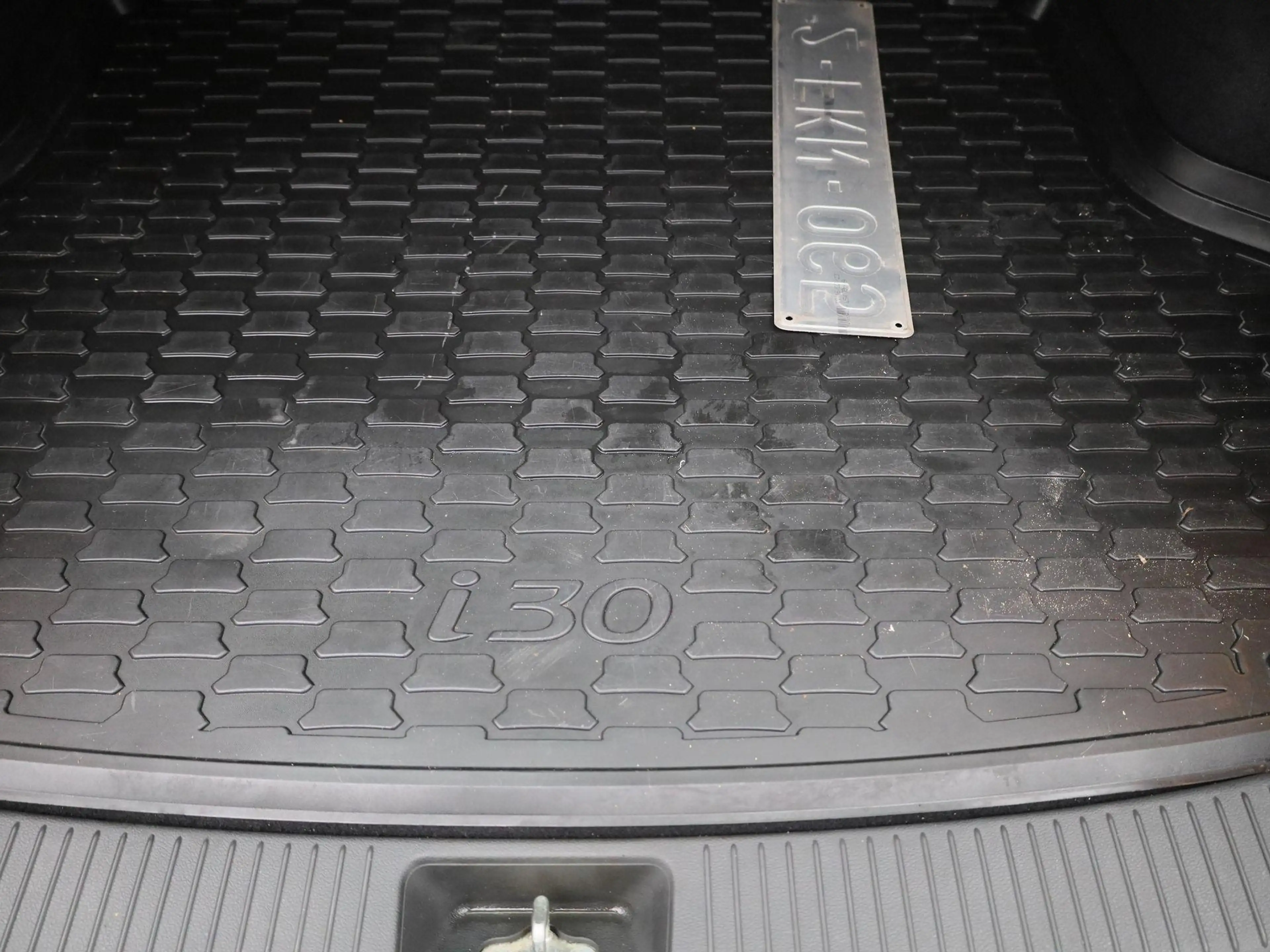 Hyundai i30 Wagon 1.0 T-GDi 88kW Techno DCT | Camera | PDC A | — photo 14
