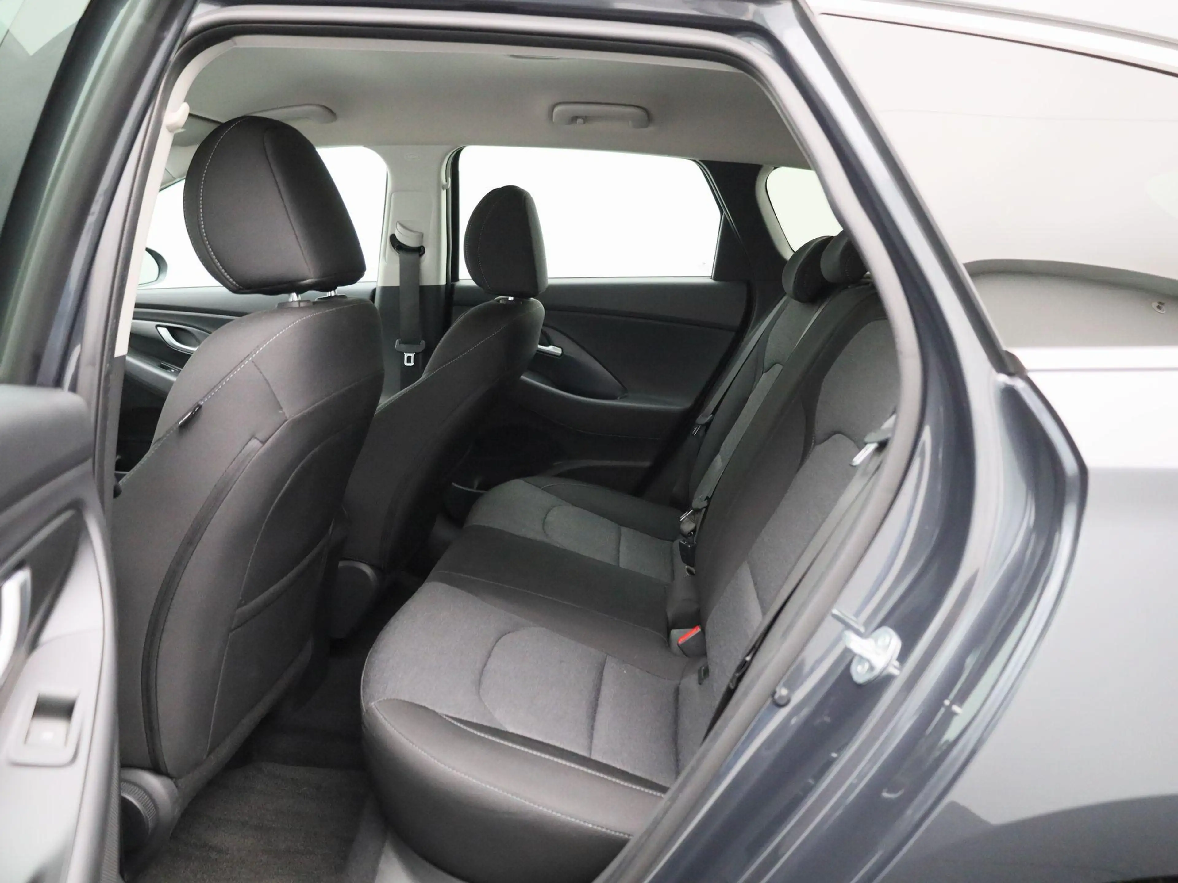 Hyundai i30 Wagon 1.0 T-GDi 88kW Techno DCT | Camera | PDC A | — photo 12