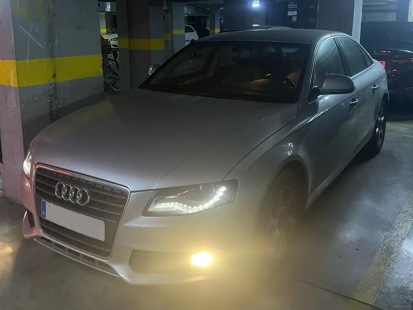Audi A4 Audi a4 B8 1.8 TFSI Plateado - 2