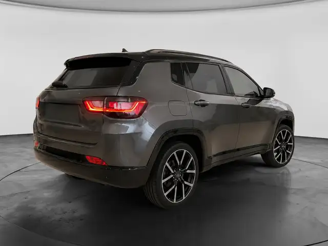 Jeep Compass view 2