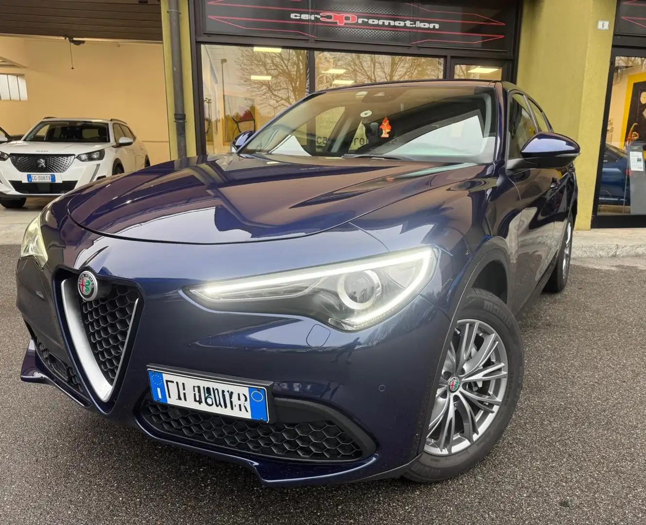 Alfa Romeo Stelvio 2.2 Turbodiesel 210 CV AT8 Q4 LUSSO Bleu - 1