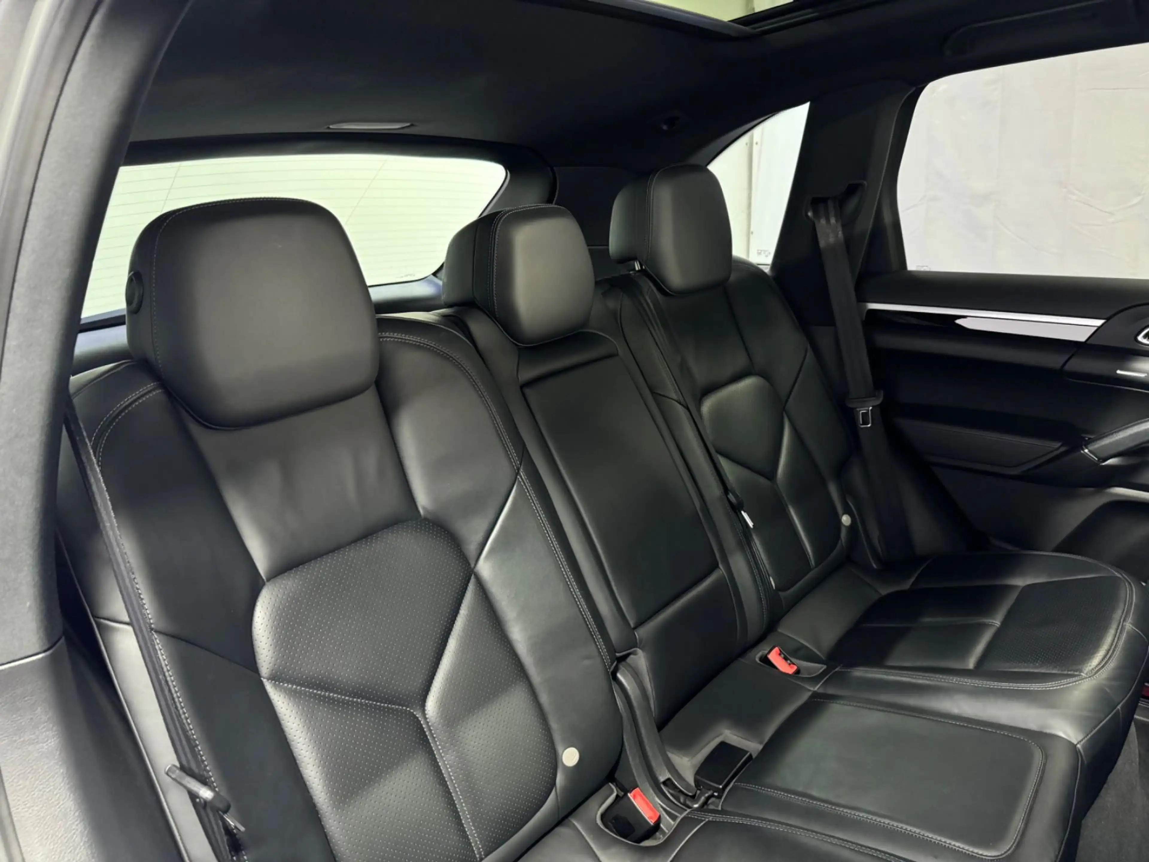 Porsche Cayenne Diesel STANDHZG PANO AIR MEMORY BOSE 21" — photo 14