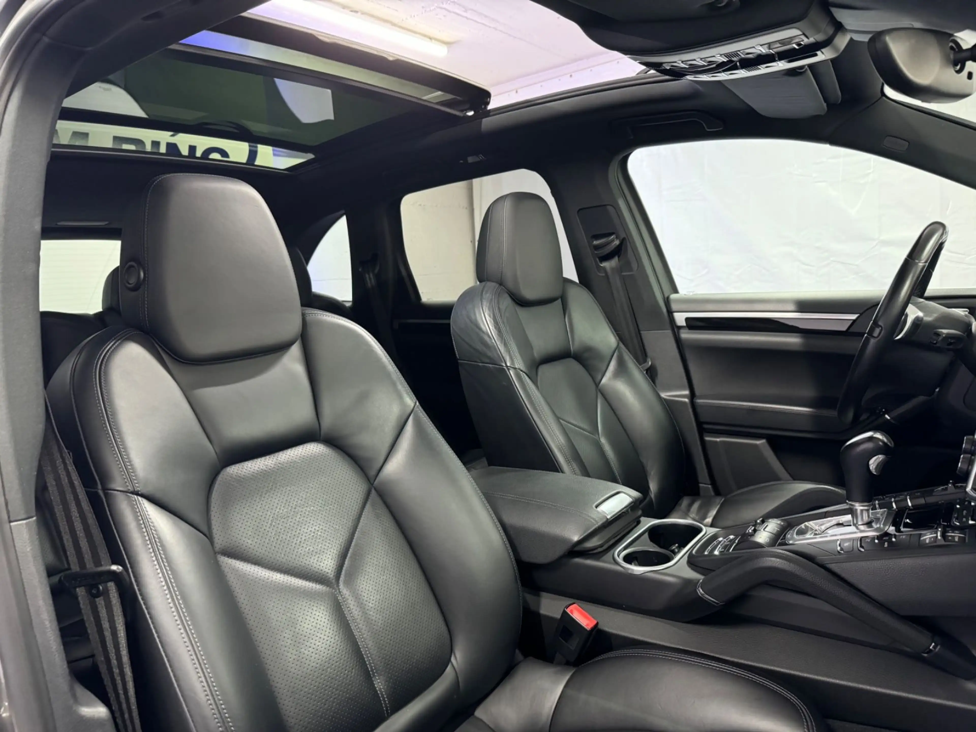 Porsche Cayenne Diesel STANDHZG PANO AIR MEMORY BOSE 21" — photo 10