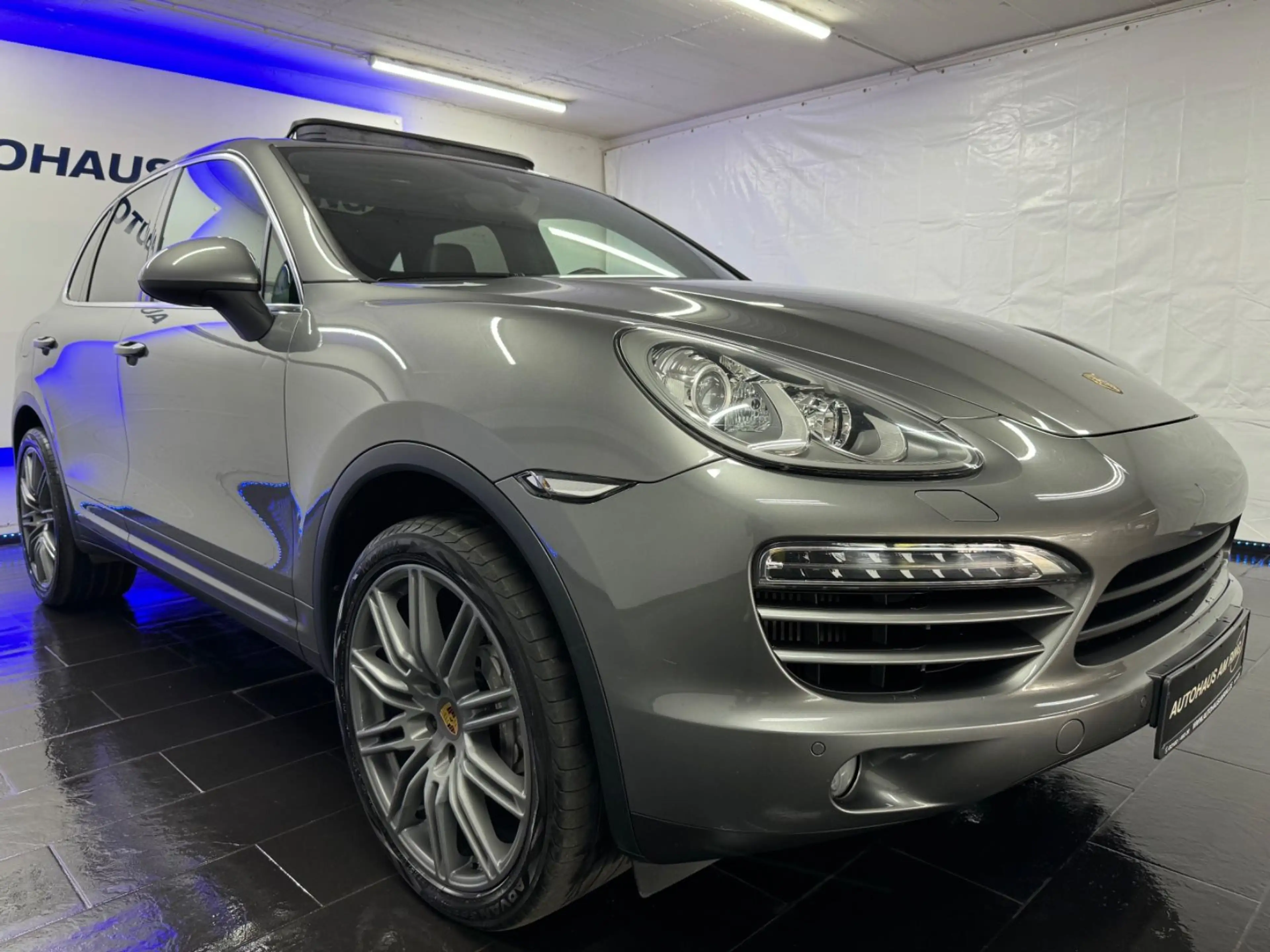 Porsche Cayenne Diesel STANDHZG PANO AIR MEMORY BOSE 21" — photo 4