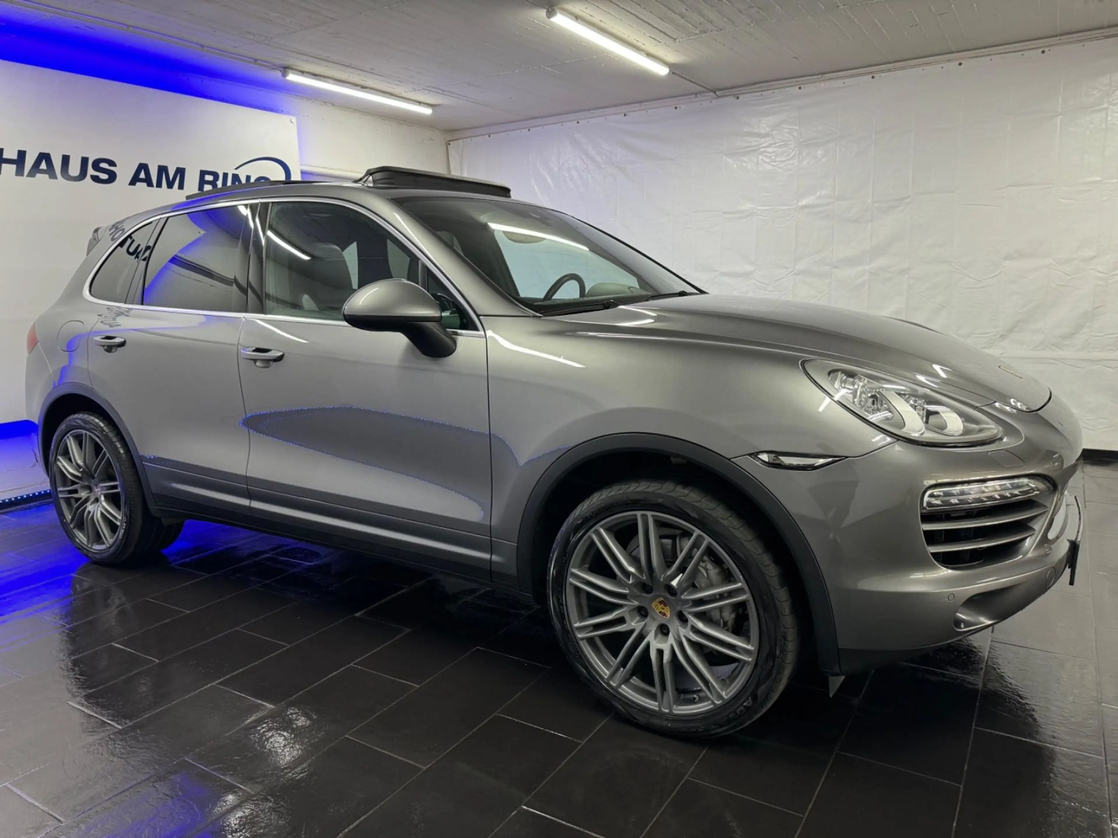 Porsche Cayenne Diesel STANDHZG PANO AIR MEMORY BOSE 21" — photo 5