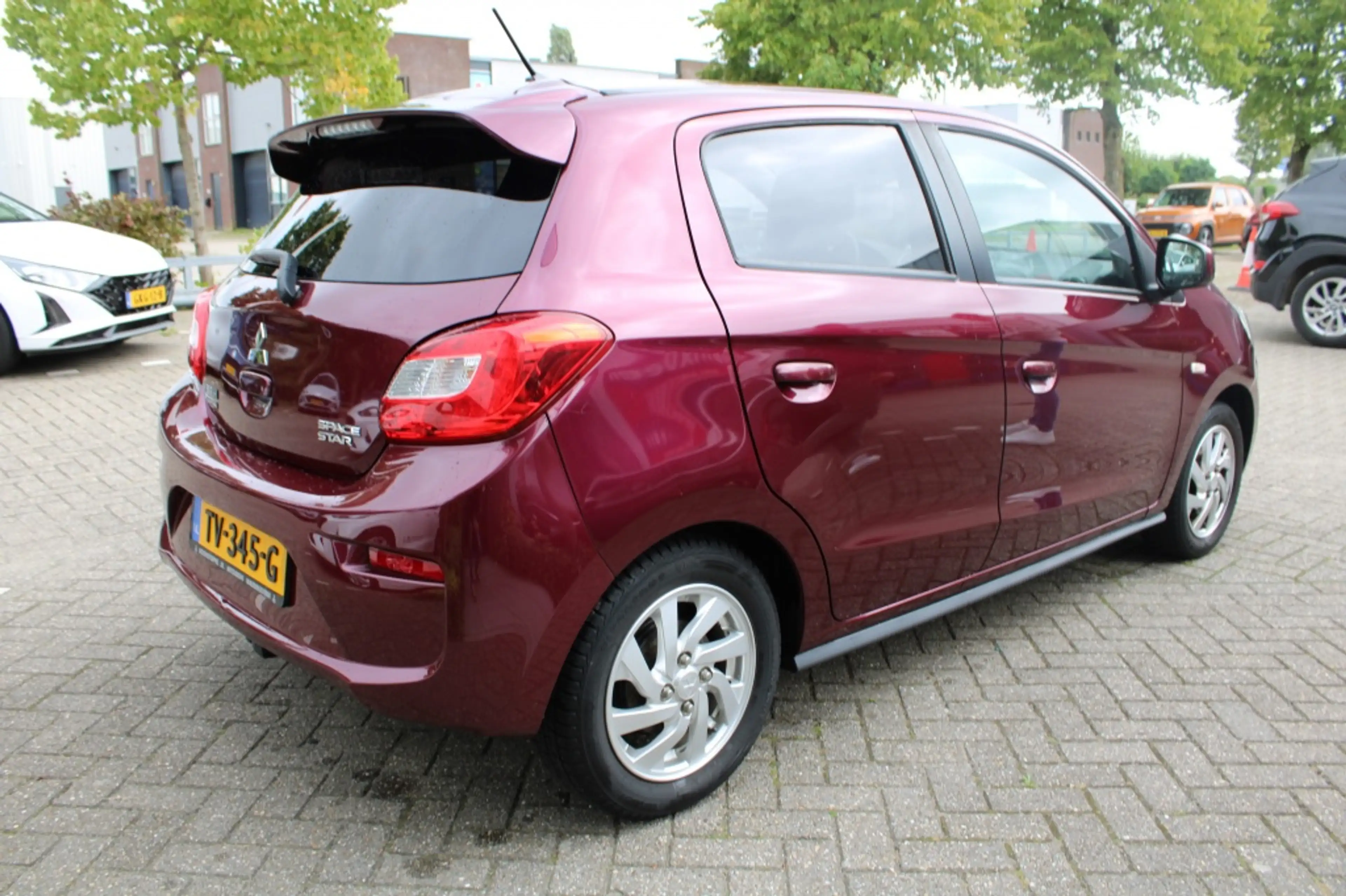 Mitsubishi Space Star 1.0 Intense Airco/Bluet/14"/Fietsendrager "RIJKLAA — photo 5