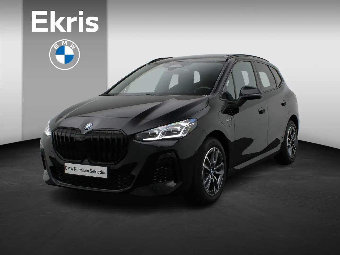 BMW 225 2 Serie Active Tourer 225e xDrive M Sportpakket | Zwart - 1