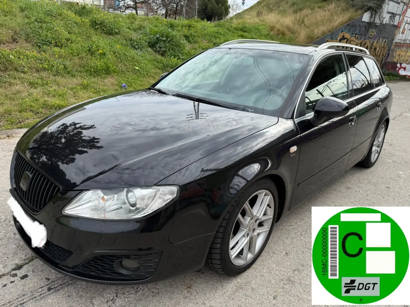 SEAT Exeo ST 2.0TSI Sport Zwart - 1