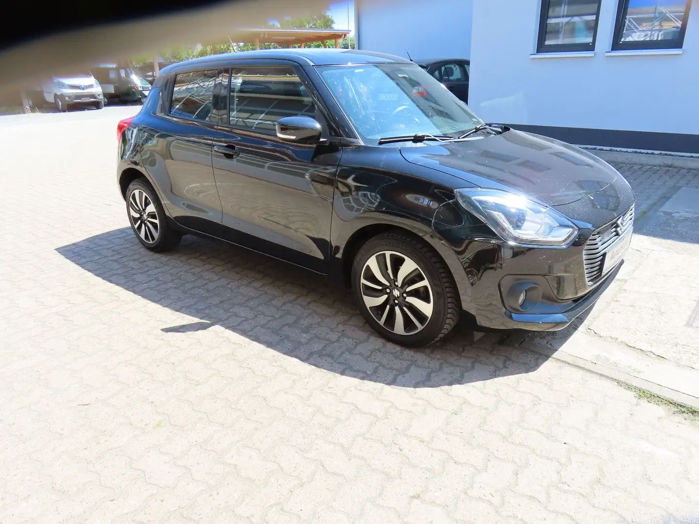 Suzuki Swift 1.0 BOOSTERJET Automatik Comfort+ Zwart - 1
