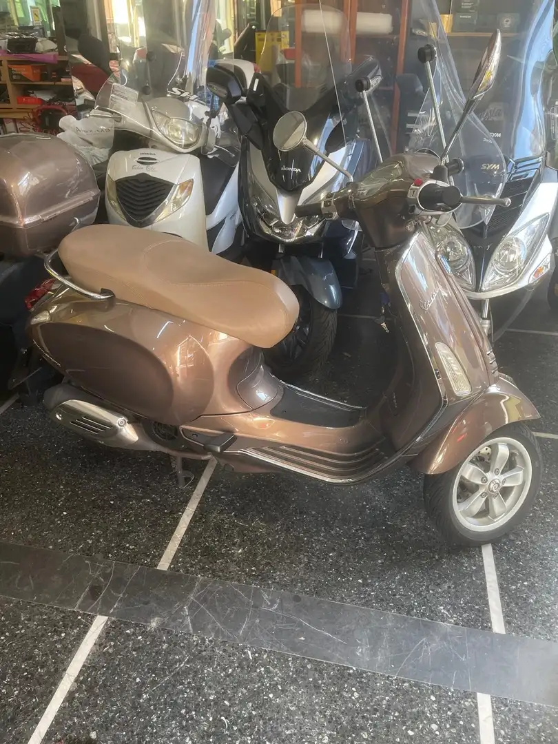Piaggio Primavera 125 3V i.e. Marrone - 1