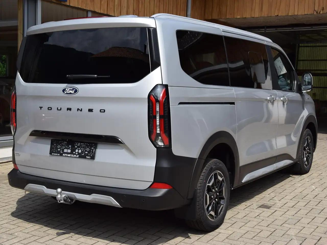 Ford Tourneo Custom 2026 — фото 7