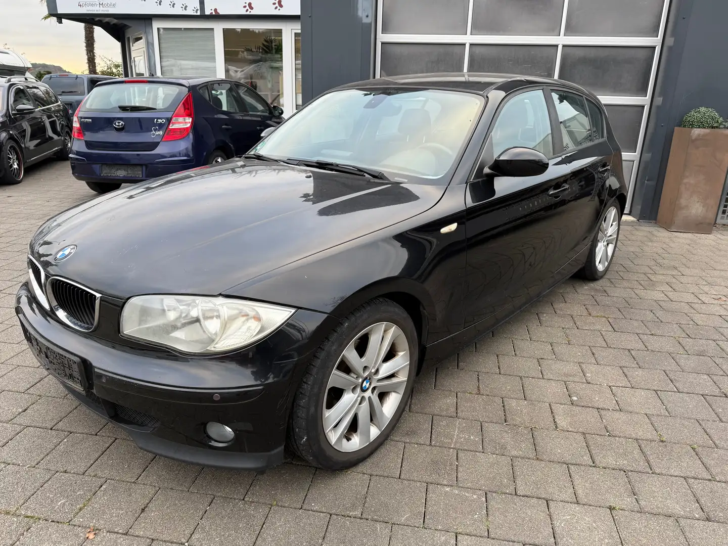 BMW 118 118i Noir - 1