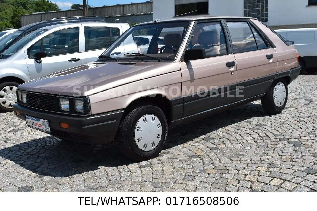 Renault R 11