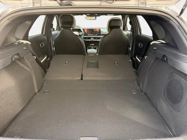Kia K4 view 12