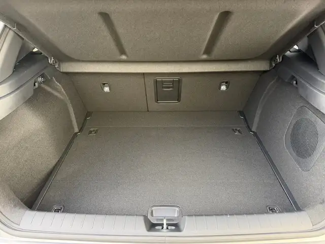 Kia K4 view 11