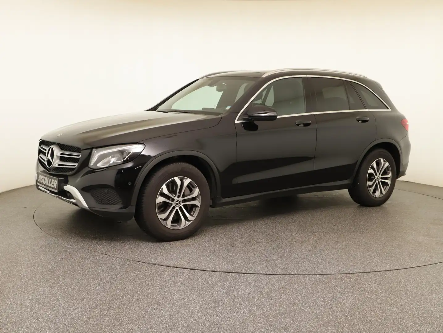 Mercedes-Benz GLC 250 4M AMG Line int Off-Road ext+PSD+AHK+LED Schwarz - 2