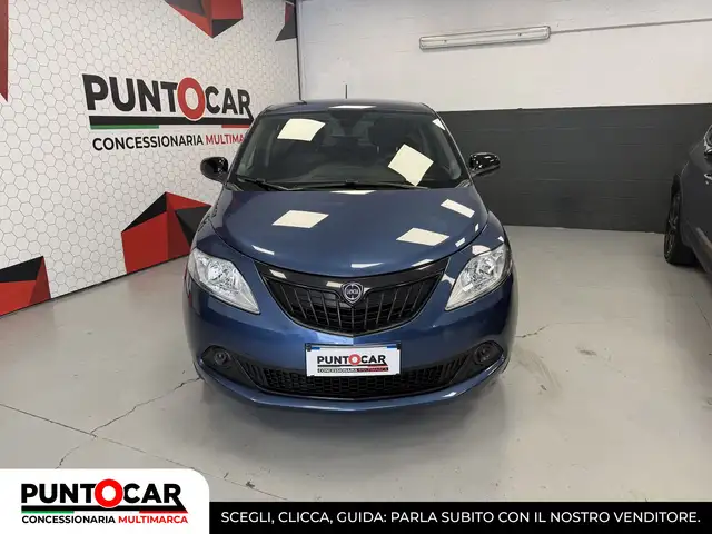 Lancia Ypsilon view 2