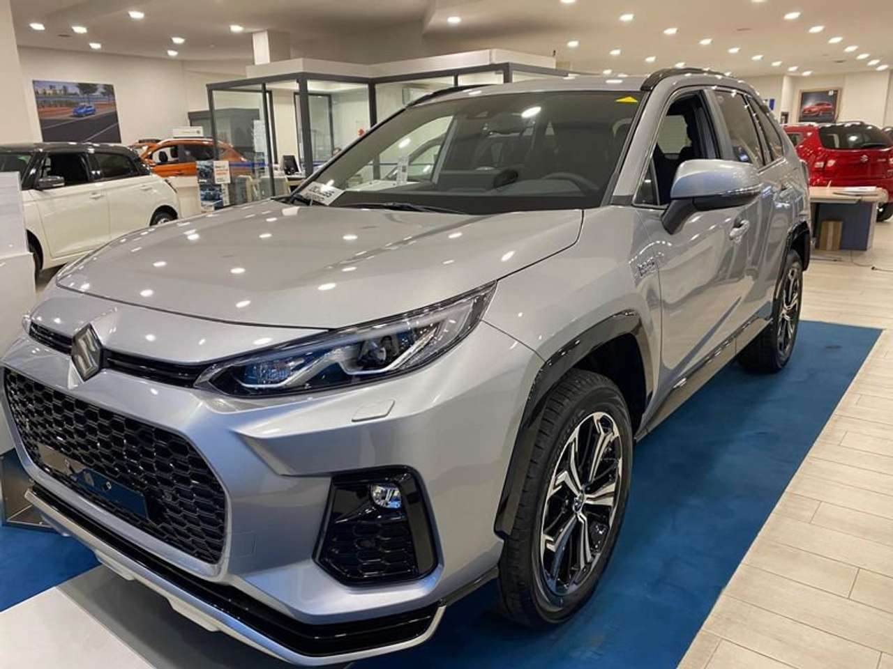 Suzuki Across 2.5 Plug-in Hybrid E-CVT 4WD Top